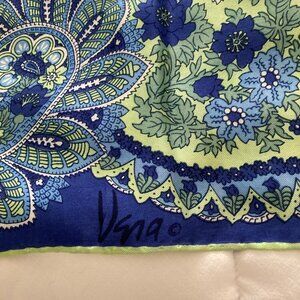 VERA SCARF